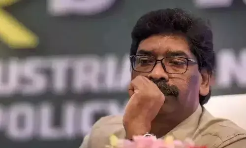 10 समन, 31 घंटे रहे लापता, अंत में हेमंत सोरेन ने CM पद से दिया इस्तीफा, फिर हुए ईडी के सामने सरेंडर, खूब भागे पूर्व मुख्यमंत्री 10 समन, 31 घंटे रहे लापता, अंत में हेमंत सोरेन ने CM पद से दिया इस्तीफा, फिर हुए ईडी के सामने सरेंडर, खूब भागे पूर्व मुख्यमंत्री