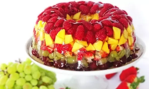 वेलेंटाइन डे पर अपने पार्टनर के लिए बनाएं हेल्दी एंड टेस्टी जेली फ्रूट केक, इस आसान रेसिपी से