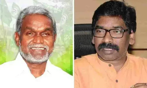 चंपई सोरेन के बहाने बीजेपी का गढ़ ढहाना चाहते हैं हेमंत सोरेन, सरकार बनी तो 13 सीटों पर बीजेपी को होगा बड़ा नुकसान! चंपई सोरेन के बहाने बीजेपी का गढ़ ढहाना चाहते हैं हेमंत सोरेन, सरकार बनी तो 13 सीटों पर बीजेपी को होगा बड़ा नुकसान!