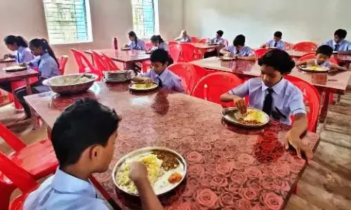 राज्य में कक्षा 9 वीं और 10 वीं के विद्यार्थियों को मिलेगा मध्यान्ह भोजन