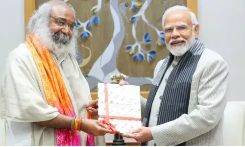 पीएम नरेंद्र मोदी ने स्वीकारा आचार्य प्रमोद कृष्णम का निमंत्रण, कल्किधाम के शिलान्यास में होंगे शामिल!