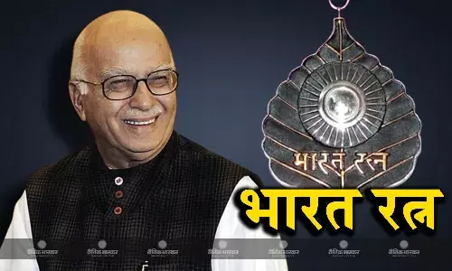 लालकृष्ण आडवानी को दिया जाएगा भारत रत्न, पीएम मोदी ने दी जानकारी लालकृष्ण आडवानी को दिया जाएगा भारत रत्न, पीएम मोदी ने दी जानकारी