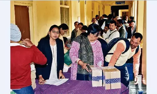 104 सेंटरों के लिए बोर्ड परीक्षा सामग्री वितरित 104 सेंटरों के लिए बोर्ड परीक्षा सामग्री वितरित