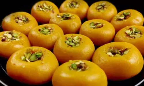 बसंत पंचमी पर लगाएं केसरिया बेसन पेड़ा का भोग, यहां जानिए पूरी रेसिपी बसंत पंचमी पर लगाएं केसरिया बेसन पेड़ा का भोग, यहां जानिए पूरी रेसिपी