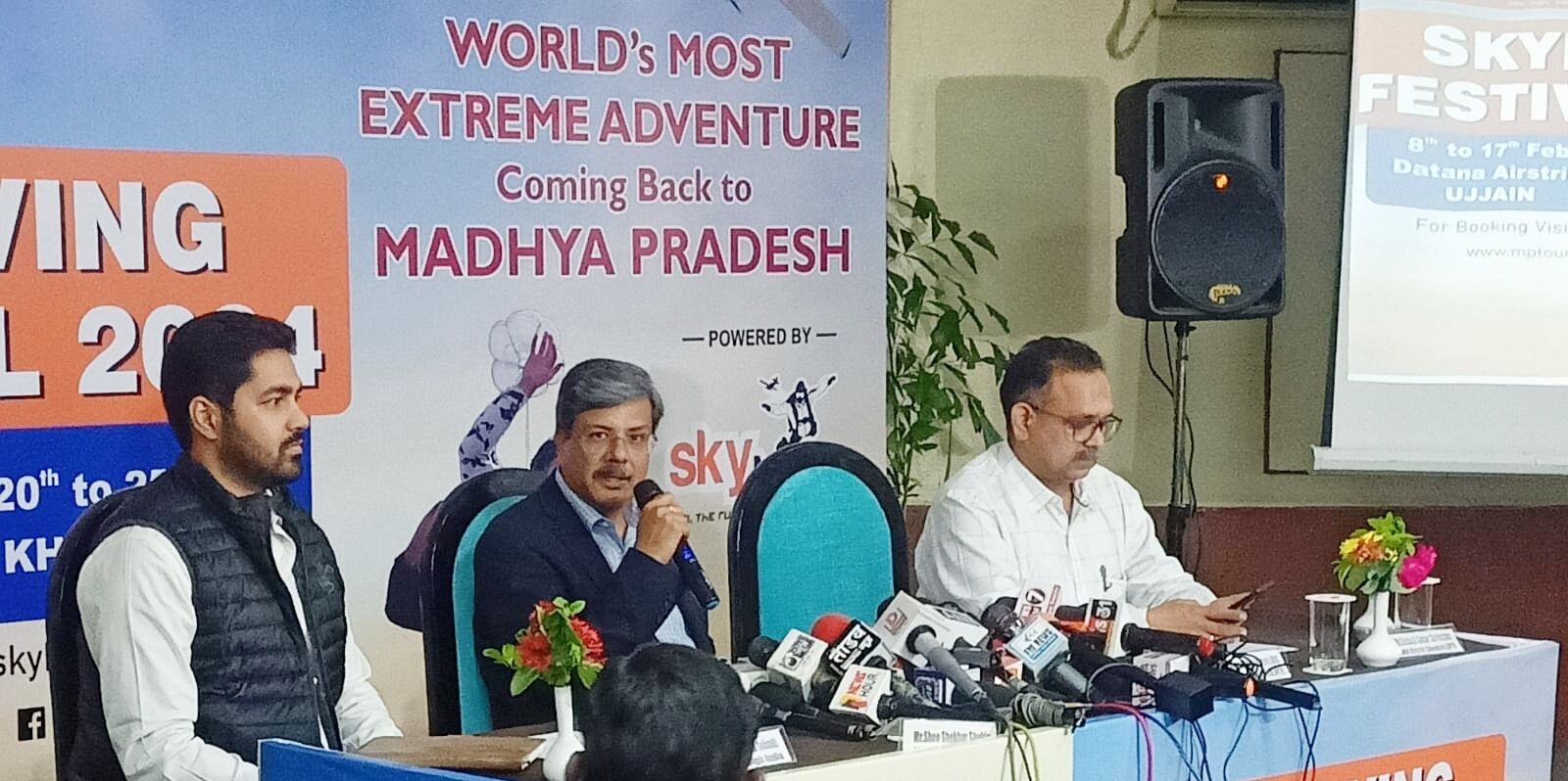 मप्र को एडवेंचर हब बनाने की पहल, मुख्यमंत्री के गृह नगर उज्जैन में 8 से स्काई डाइविंग फेस्टिवल और खजुराहो में 20 सेे