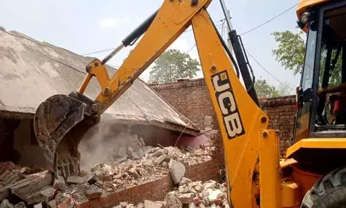 आरोपियों के खिलाफ मोहन सरकार का बड़ा एक्शन, मकान पर बुल्डोजर चलाकर किया जमींदोज