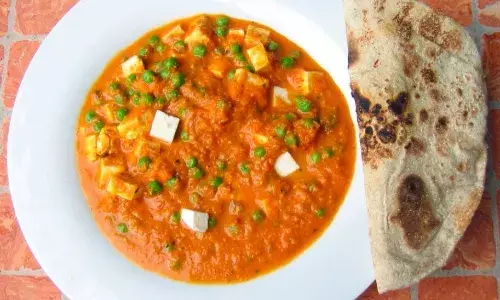 मटर पनीर के हैं दिवाने तो कुछ इस तरह से तैयार करें रेसिपी, लोग करेंगे तारीफ मटर पनीर के हैं दिवाने तो कुछ इस तरह से तैयार करें रेसिपी, लोग करेंगे तारीफ