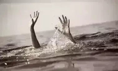 हाथ पैर बांधकर युवक को नदी में फेंका, चाचा सहित सगा भाई चढ़ा पुणे पुलिस के हत्थे हाथ पैर बांधकर युवक को नदी में फेंका, चाचा सहित सगा भाई चढ़ा पुणे पुलिस के हत्थे