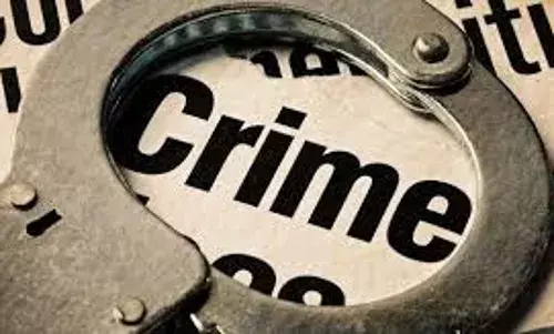 लोन दिलाने का झाँसा देकर खाता खुलवाया, किया अवैध ट्रांजैक्शन