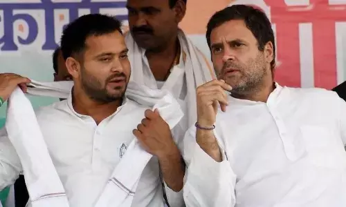 क्या बिहार में तेजस्वी यादव कांग्रेस के साथ मिलकर BJP से मुकाबला कर पाएंगे? सर्वे में आया चौंकाने वाला जवाब