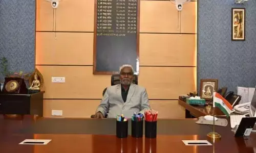 झारखंड विधानसभा में फ्लोर टेस्ट आज, क्या चंपई सोरेन कर पाएंगे बहुमत साबित? जानिए राज्य के ताजा सियासी हाल झारखंड विधानसभा में फ्लोर टेस्ट आज, क्या चंपई सोरेन कर पाएंगे बहुमत साबित? जानिए राज्य के ताजा सियासी हाल