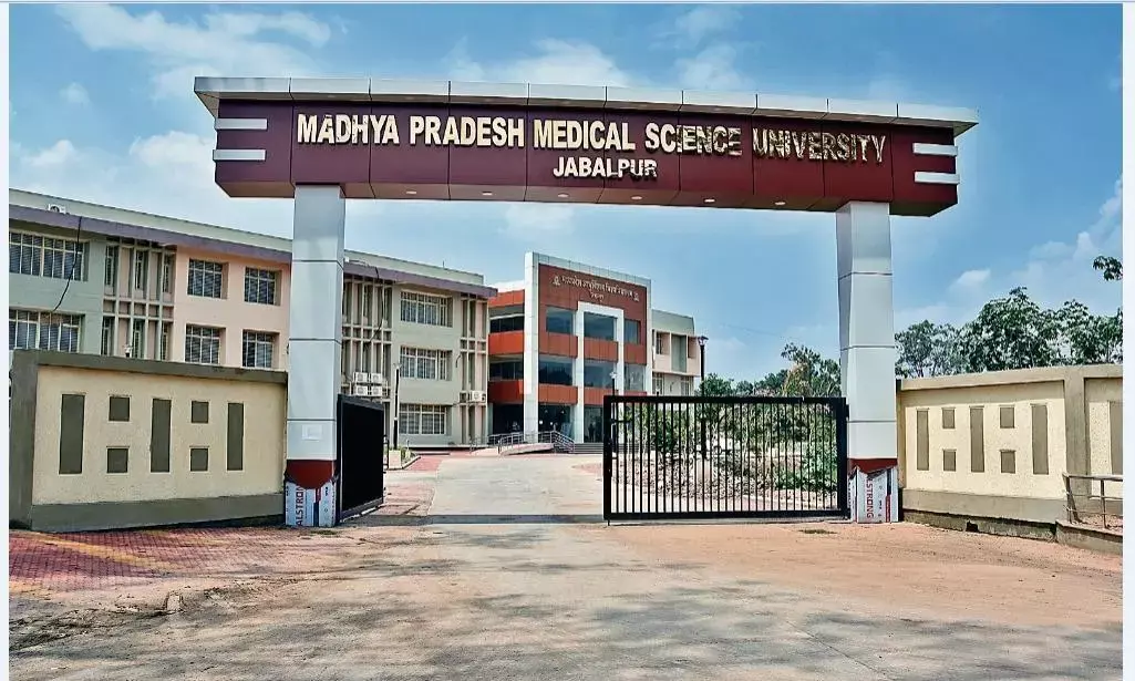 डिग्री और नामांकन के लिए साल में दो बार तय होगा डॉलर का रेट