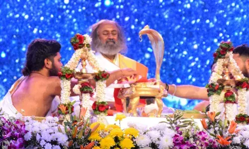 महाराष्ट्र संस्कृति महोत्सव के साथ श्री श्री रविशंकर की यात्रा की भव्य शुरुआत