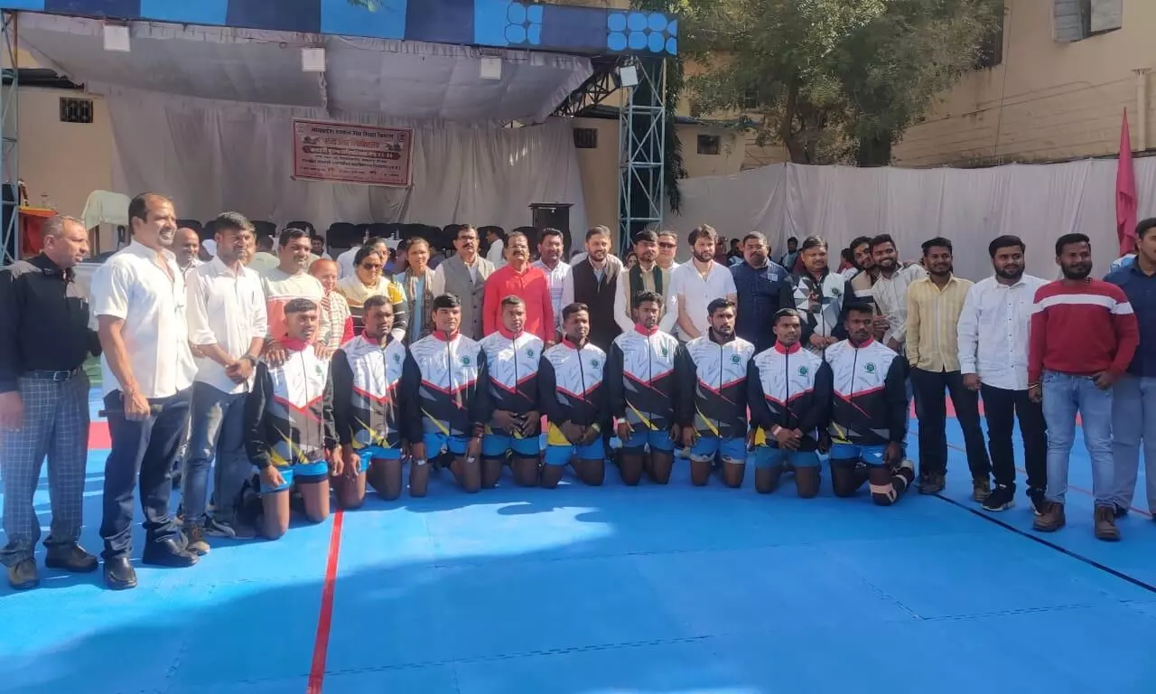सागर और भोपाल को हराकर सेमीफाइनल में पहुंचा छिंदवाड़ा सागर और भोपाल को हराकर सेमीफाइनल में पहुंचा छिंदवाड़ा