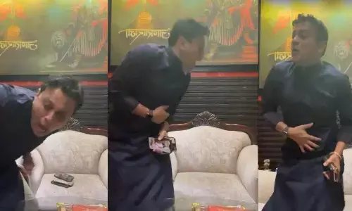 उद्धव ठाकरे गुट के नेता अभिषेक घोसालकर का लाइव मर्डर, आरोपी ने की खुदकुशी उद्धव ठाकरे गुट के नेता अभिषेक घोसालकर का लाइव मर्डर, आरोपी ने की खुदकुशी