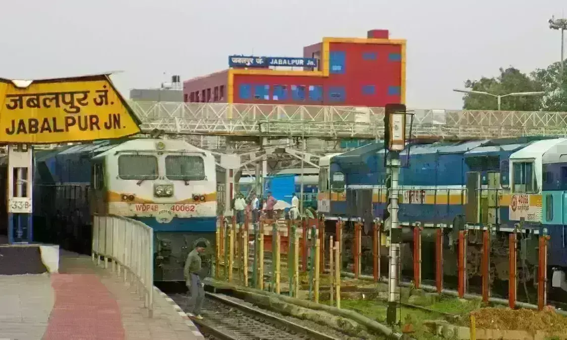 ट्रैक्टर की टक्कर से हुई थी बाइक सवार पिता-पुत्र की दर्दनाक मौत