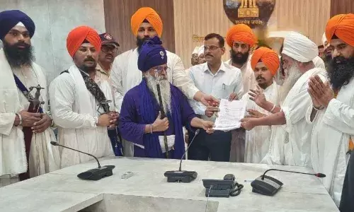 एसजीपीसी सहित सिखों की बड़ी संस्थाओं ने गुरुद्वारा एक्ट 24 के खिलाफ नांदेड़ में निकाला मोर्चा