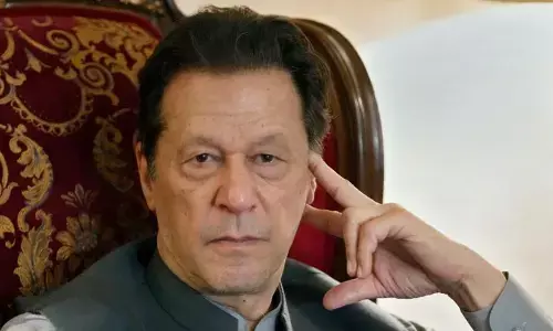 इमरान खान की पार्टी ने चुनाव आयोग पर भी लगाए गंभीर आरोप, जल्द नतीजे घोषित करने की मांग की