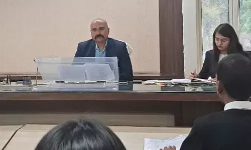 सीनियर सिटिजन को आरटीआई में जानकारी न देना आयुक्त चंद्रमौली शुक्ला पड़ा महंगा