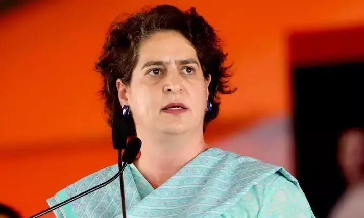 किसानों के पक्ष में उतरीं प्रियंका गांधी, रास्ते में बिछाए गए कील-कांटे को लेकर केंद्र सरकार पर दागे सवाल