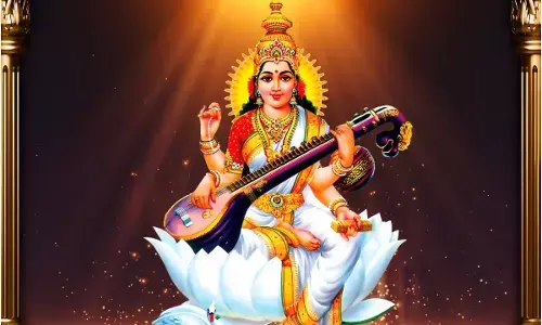 विद्या की देवी की इस विधि से करें पूजा, जानें शुभ मुहूर्त