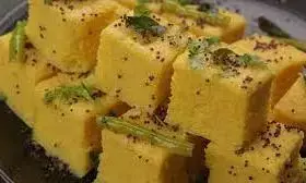 बसंत पंचमी के मौके पर नाश्ते में बनाए स्पंजी ढोकला, यहां जानिए पूरी रेसिपी