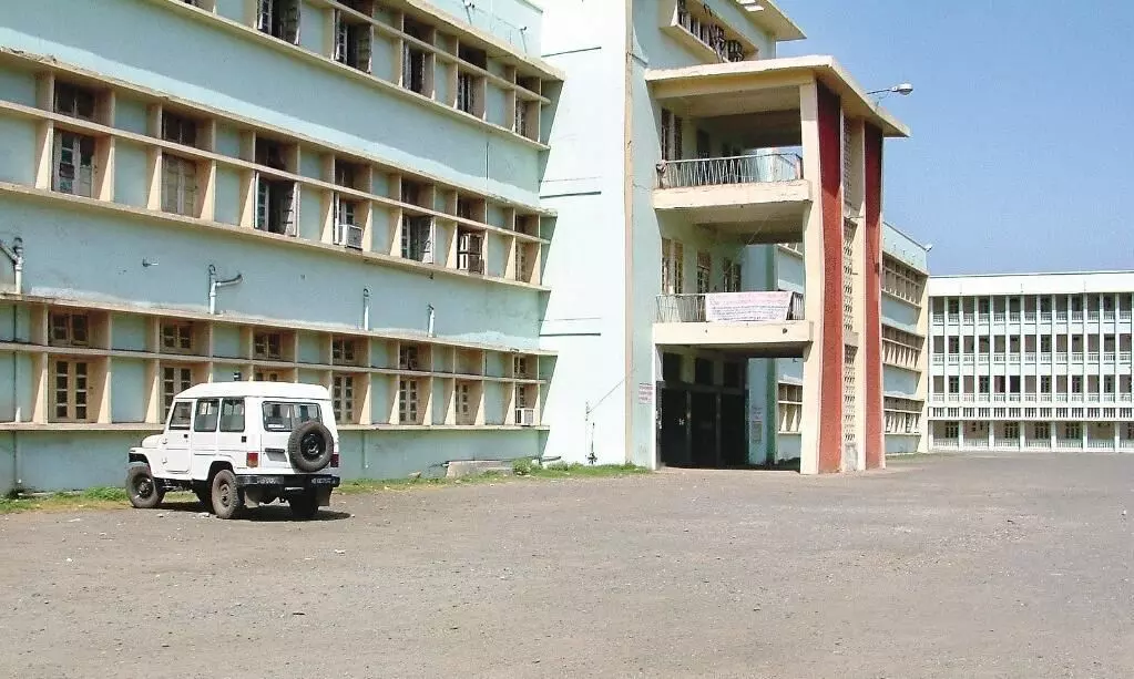 पेट में मिला जटिल ट्यूमर, दुनिया में तीसरा केस पेट में मिला जटिल ट्यूमर, दुनिया में तीसरा केस