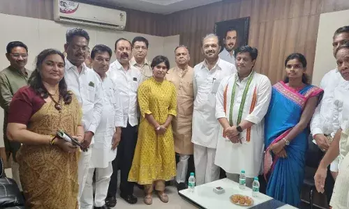 जिला परिषद में केदार की तस्वीर को लेकर जंग ,नोटिस जारी कर दिया अल्टीमेटम