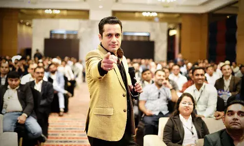 विरोधी साजिश रचते रह जायेंगे, मैं इतिहास रचता जाऊंगा - डॉ विवेक बिंद्रा विरोधी साजिश रचते रह जायेंगे, मैं इतिहास रचता जाऊंगा - डॉ विवेक बिंद्रा