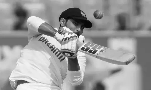 राजकोट टेस्ट में गरजा सर जडेजा का बल्ला, कई रिकॉर्ड्स किए अपने नाम