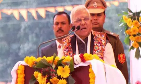 राज्यपाल मंगुभाई पटेल की उपस्थिति में हुआ स्वास्थ्य शिविर