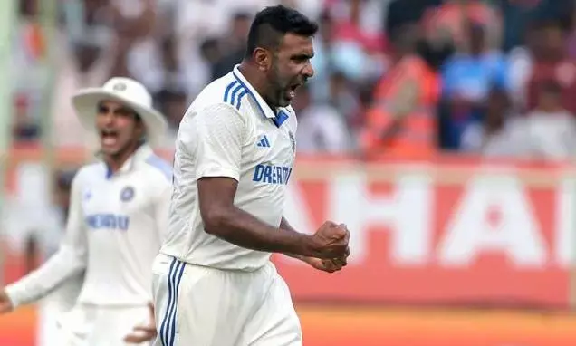 राजकोट टेस्ट में अश्विन ने रचा इतिहास, महान गेंदबाजों की सूची में हुए शामिल, इन्हें दिया अपनी कामयाबी का श्रेय
