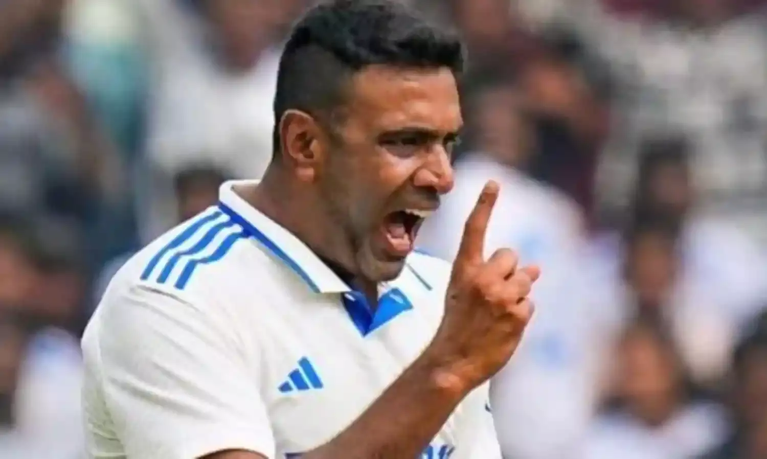 अश्विन की उपलब्धि पर सचिन ने दिया रिएक्शन, तारीफ में पढ़े कसीदे, बताया चैंपियन
