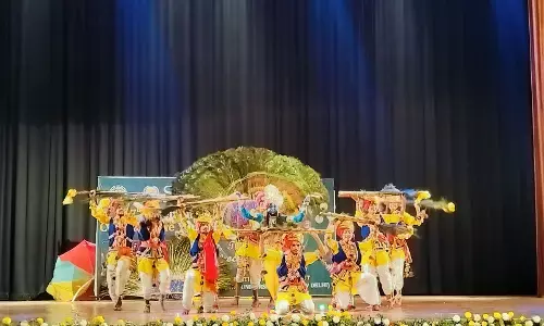 रबीन्द्रनाथ टैगोर विश्वविद्यालय के छात्रों ने 37वें इंटर यूनिवर्सिटी सेंट्रल जोन यूथ फेस्टिवल में आर्केस्ट्रा, माइम और प्रोसेशन में चौथा स्थान हासिल किया रबीन्द्रनाथ टैगोर विश्वविद्यालय के छात्रों ने 37वें इंटर यूनिवर्सिटी सेंट्रल जोन यूथ फेस्टिवल में आर्केस्ट्रा, माइम और प्रोसेशन में चौथा स्थान हासिल किया