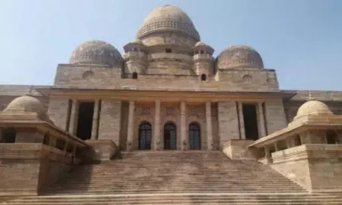 रियायतों पर रेलवे को और रियायत नहीं- जवाब देने समय की मांग पर आखिरी मौका