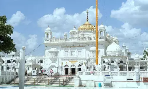 सचखंड गुरुद्वारा बोर्ड के संशोधित अधिनियम पर फिल्हाल लगी रोक, देशभर में जगह-जगह हुआ विरोध सचखंड गुरुद्वारा बोर्ड के संशोधित अधिनियम पर फिल्हाल लगी रोक, देशभर में जगह-जगह हुआ विरोध