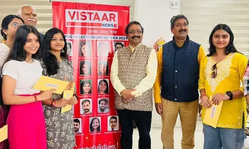 छात्रों के प्लेसमेंट पर कुलपति के.जी. सुरेश ने जताई खुशी, उज्जवल भविष्य की दीं शुभकामनाएं छात्रों के प्लेसमेंट पर कुलपति के.जी. सुरेश ने जताई खुशी, उज्जवल भविष्य की दीं शुभकामनाएं