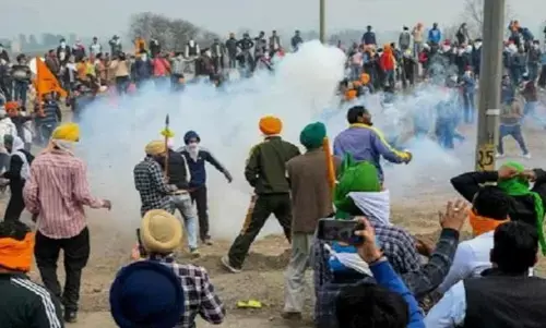 चौथे दिन भी शंभू बॉर्डर पर जारी रही पुलिस और किसानों के बीच मुठभेड़, एएसआई ने गवाई जान, एक किसान की हुई मौत