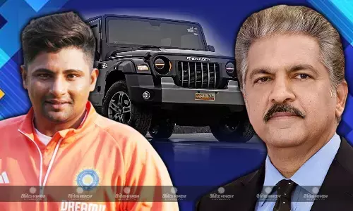 सरफराज खान के पिता को थार गिफ्ट करेंगे आनंद महिंद्रा, सोशल मीडिया पर लिखा हिम्मत नहीं छोड़ना...