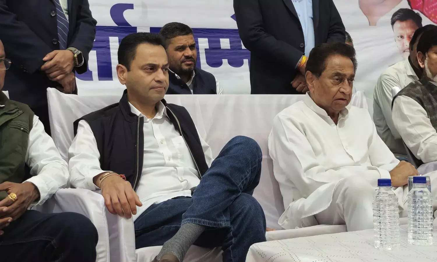 कमलनाथ के करीबी नेताओं के लिए कांग्रेस ने तैयार की रणनीति, विधायकों से संपर्क स्थापित करने में जुटे दिग्गज नेता