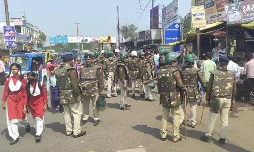 अतिक्रमणकारियों पर सख्त एक्शन, बस स्टैंड से नागपुर रोड तक अतिक्रमणकारियों पर चला प्रशासन का बुलडोजर