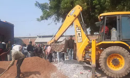 नगर परिषद व राजस्व विभाग द्वारा अतिक्रमण पर की गई कार्यवाही नगर परिषद व राजस्व विभाग द्वारा अतिक्रमण पर की गई कार्यवाही