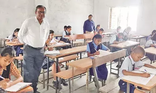 कहीं प्रतिष्ठा की लड़ाई, कहीं भविष्य की दुहाई - 28 हजार विद्यार्थियों ने दी परीक्षा