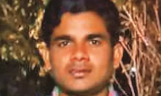 कार ने दोपहिया को उड़ाया- एक मृत, दूसरे मामले में तेज रफ्तार ऑटो पलटा गई जान