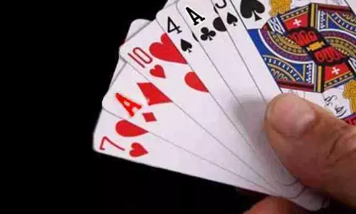 जुआ और शराब अड्डों पर छापे, कार्रवाई में 1.84 लाख रुपए का माल किया गया जब्त