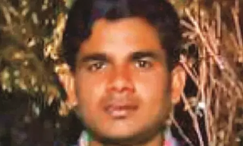 कार ने दोपहिया को उड़ाया- एक मृत, दूसरे मामले में तेज रफ्तार ऑटो पलटा गई जान