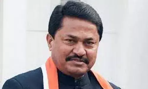 मराठा आरक्षण पर विपक्षी की दोहरी भूमिका सदन में समर्थन, बाहर  की आलोचना मराठा आरक्षण पर विपक्षी की दोहरी भूमिका सदन में समर्थन, बाहर  की आलोचना