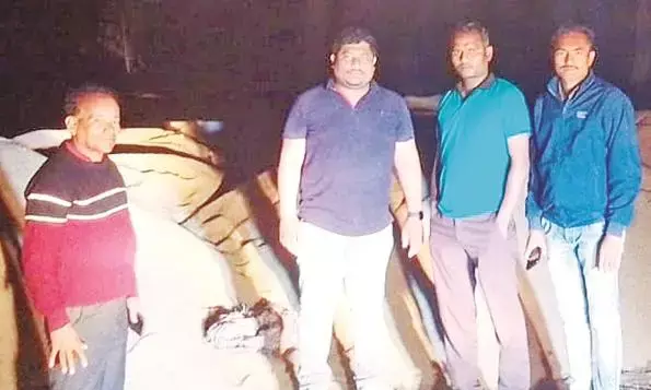 बावनथड़ी नदी के तट पर संग्रहित 130 ब्रास रेत राजस्व विभाग ने की जब्त
