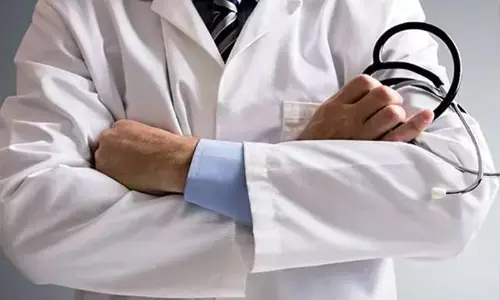 हड़ताल पर सरकारी मेडिकल कॉलेज के रेजिडेंट डॉक्टर, मनपा अस्पतालों के डॉक्टर हुए अलग