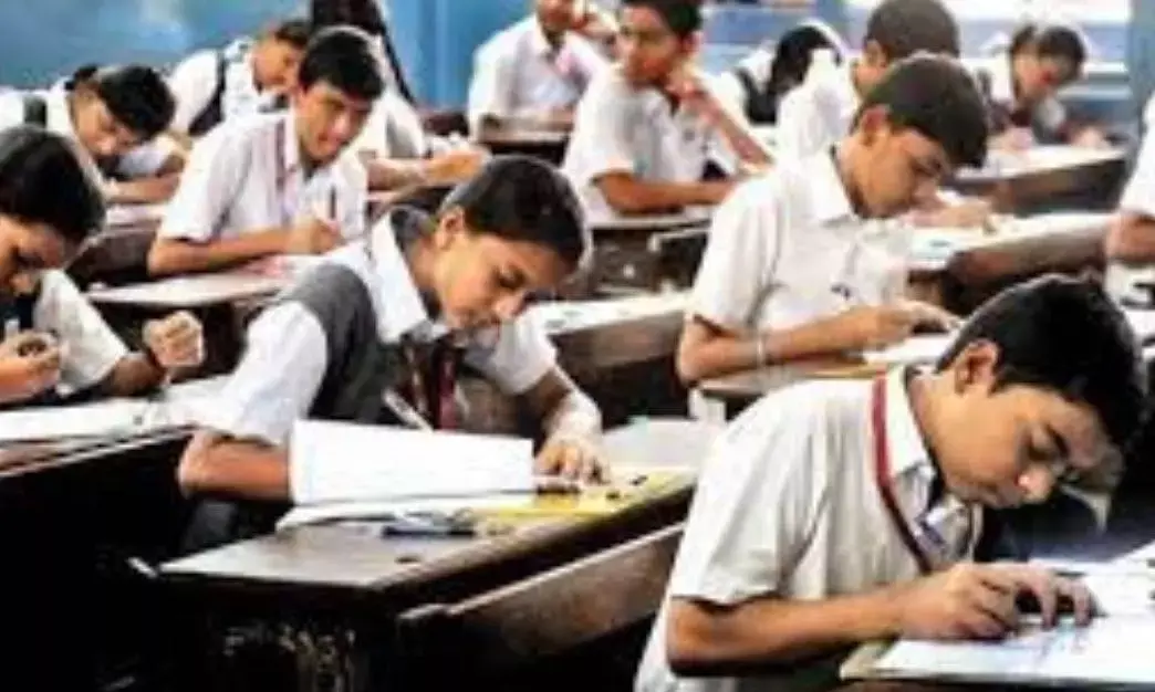 गड़बड़ी पाए जाने पर तुमसर के नेहरू विद्यालय को शिक्षा विभाग ने भेजा नोटिस